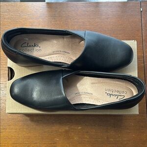 Clarks Women’s Black Loafers